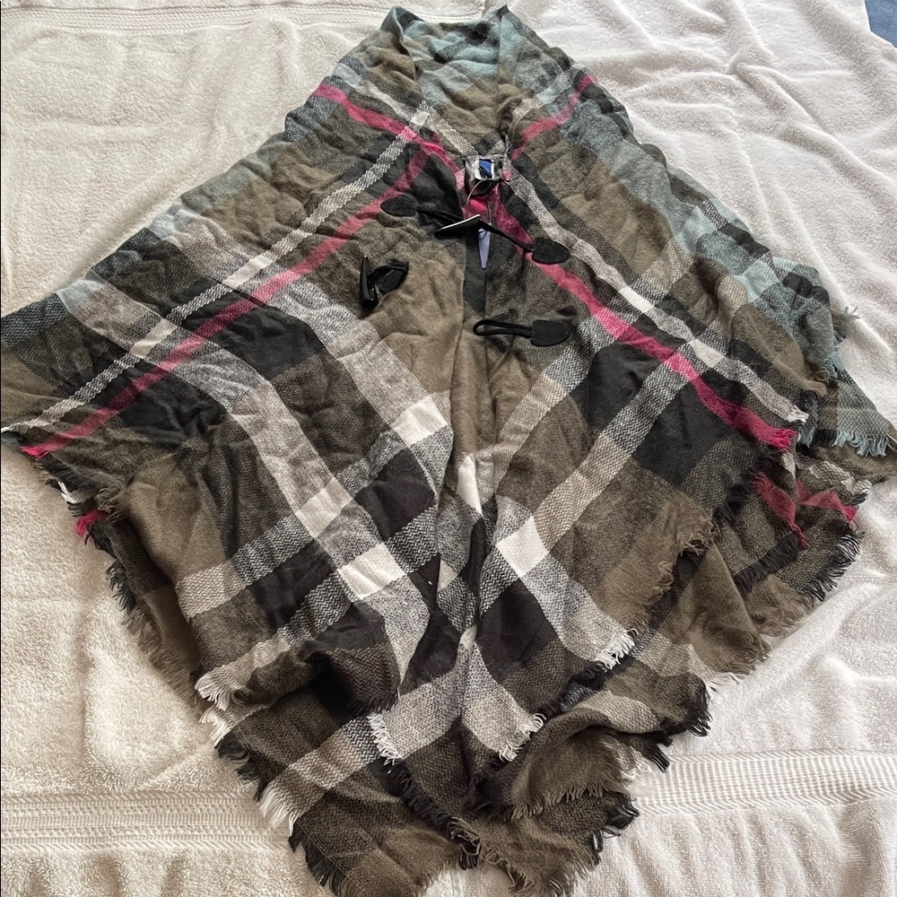 Apt. 9 Olive, Black & Pink Plaid Fringe Poncho with Toggle